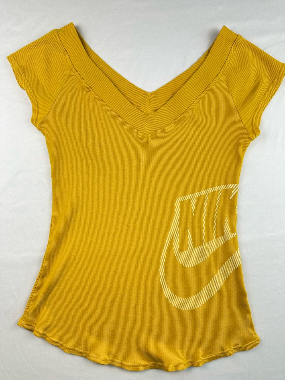 Vintage Nike Yellow Ribbed V Neck Tee Shirt Big Swoosh Graphic Top Y2K Street M